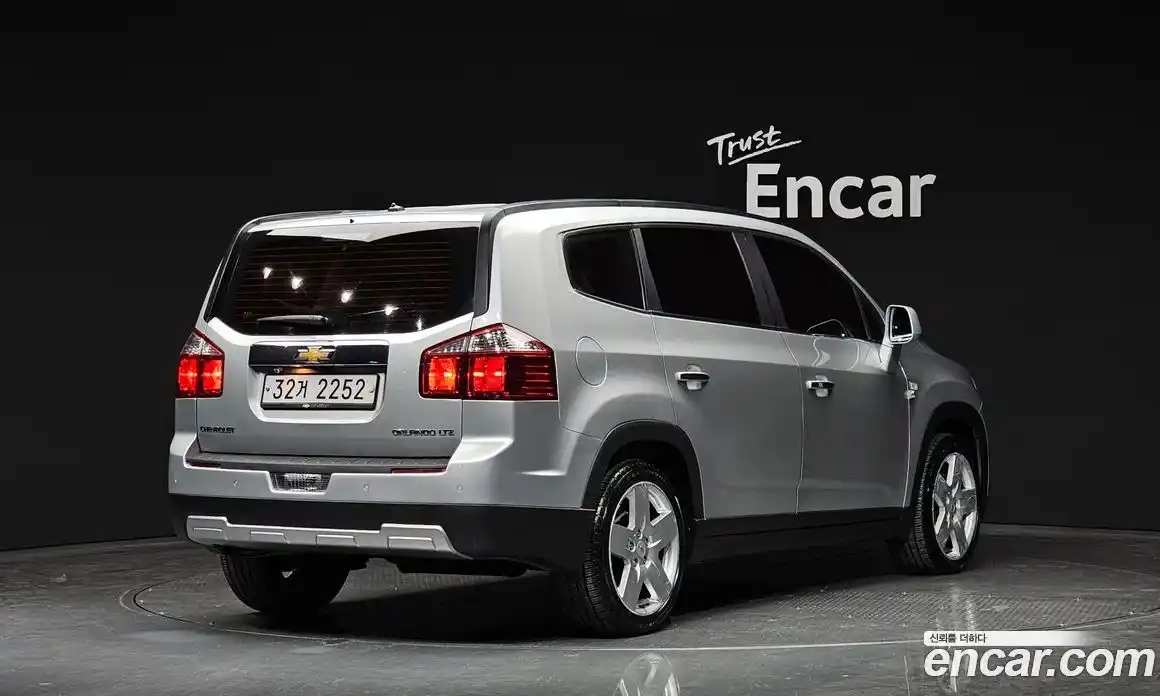 Chevrolet Orlando 2012 2.0 Автомат в Москве № 38921, фото 13