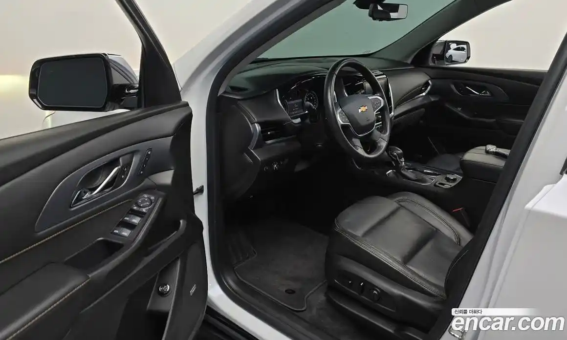 Chevrolet Traverse 2021 3.6 Автомат в Москве № 39039, фото 1