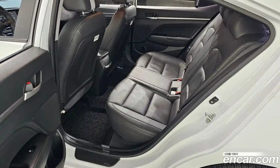 Hyundai Avante 2019 1.6 Автомат в Москве № 399207, фото 12