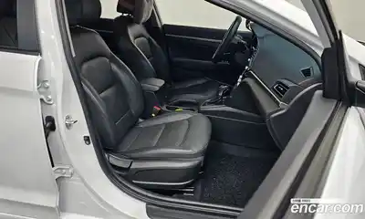 Hyundai Avante 2019 1.6 Автомат в Москве № 399207, миниатюра 10