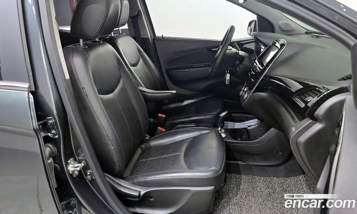 Chevrolet Spark 2017 1.0 Автомат в Москве № 41788, фото 15