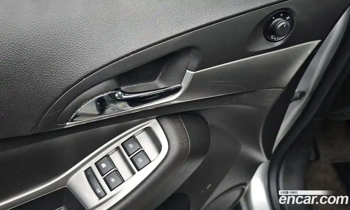 Chevrolet Orlando 2013 2.0 Автомат в Москве № 42018, фото 16