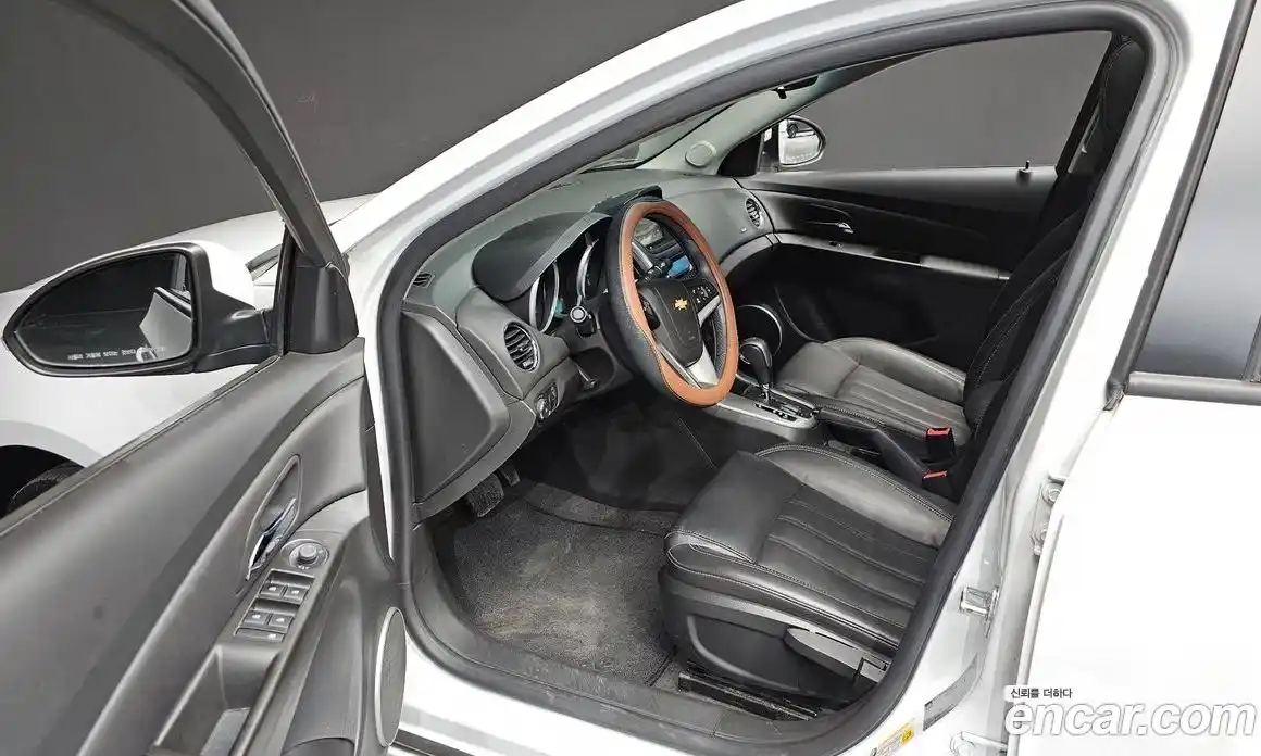 Chevrolet Cruze 2014 1.4 Автомат в Москве № 422225, фото 10