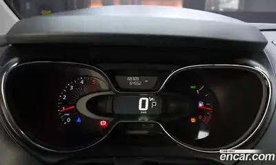 Renault QM3 2017 1.5 Автомат в Москве № 423193, миниатюра 8