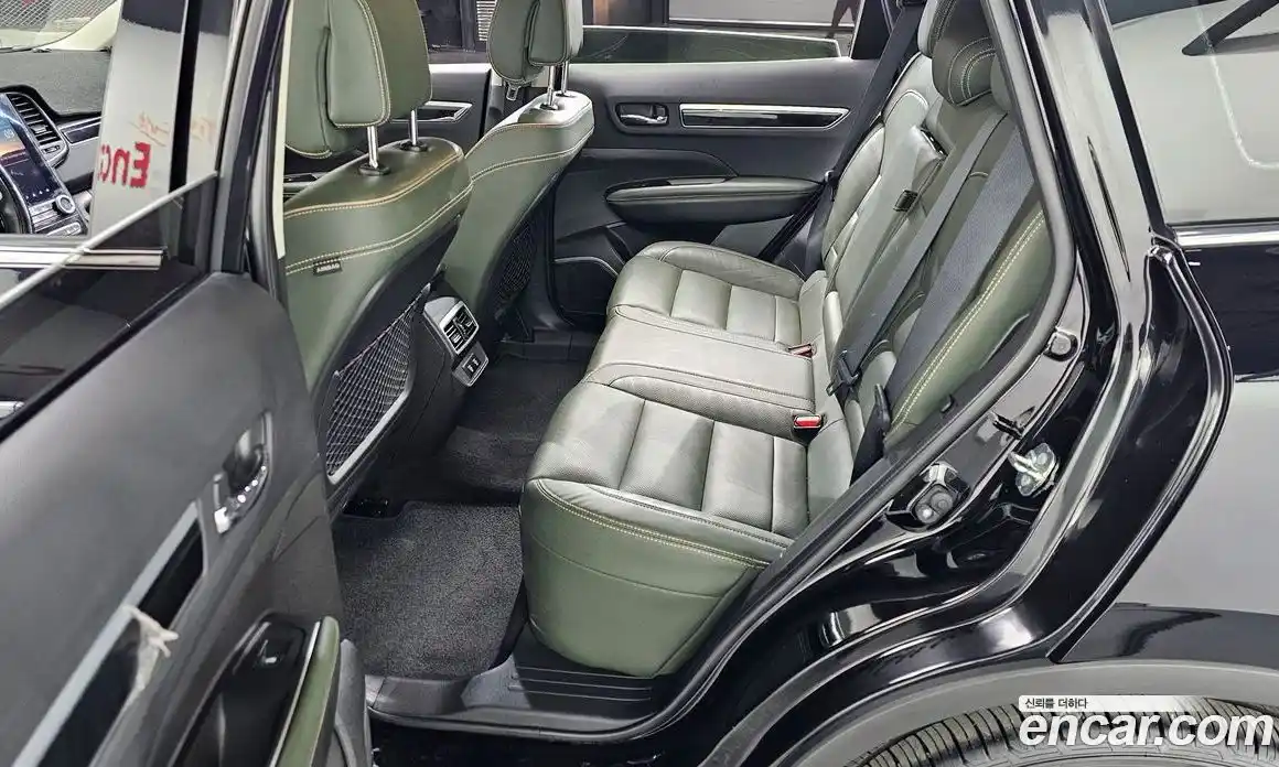 Renault QM6 2024 2.0 Автомат в Москве № 423230, фото 13