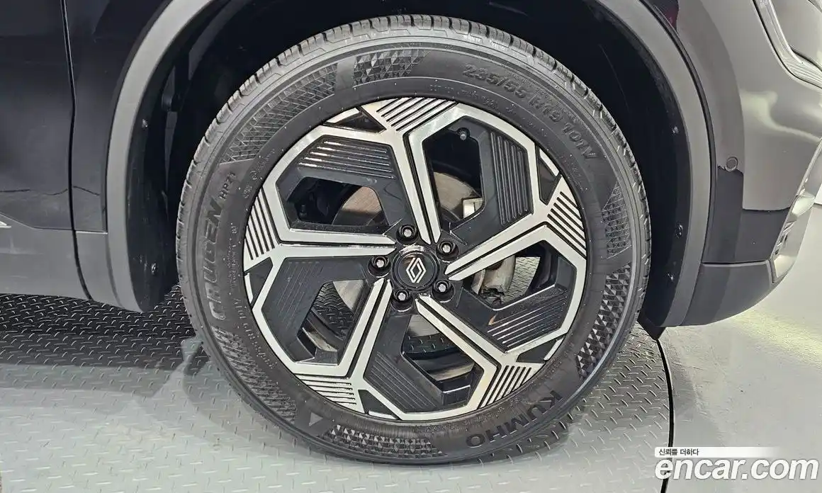 Renault QM6 2024 2.0 Автомат в Москве № 423230, фото 5