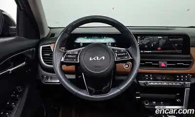 Kia Seltos 2023 2.0 Автомат в Москве № 451772, миниатюра 12