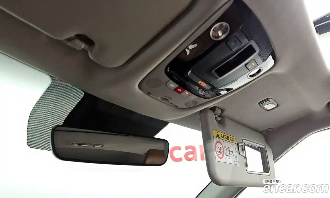 Kia Seltos 2023 2.0 Автомат в Москве № 451772, фото 19