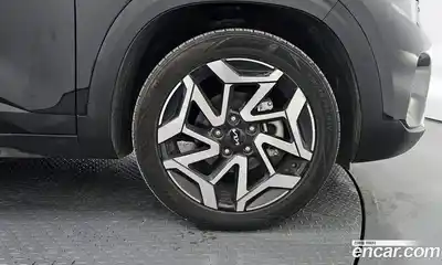 Kia Seltos 2023 2.0 Автомат в Москве № 451772, миниатюра 4