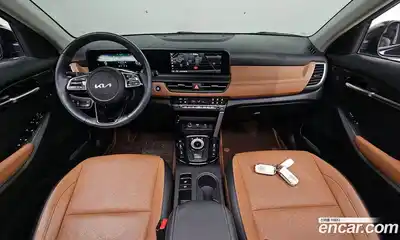 Kia Seltos 2023 2.0 Автомат в Москве № 451772, миниатюра 6