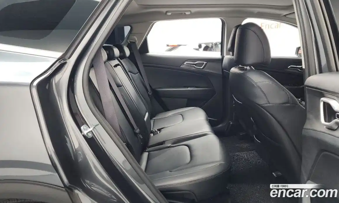 Kia Sportage 2023 1.6 Автомат в Москве № 451797, фото 11