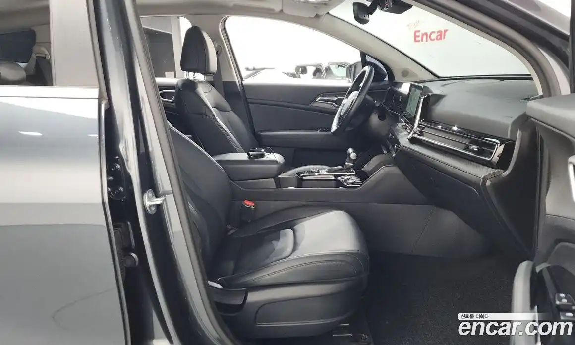 Kia Sportage 2023 1.6 Автомат в Москве № 451797, фото 10