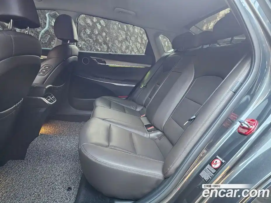 Hyundai Grandeur 2022 2.5 Автомат в Москве № 45236, фото 19