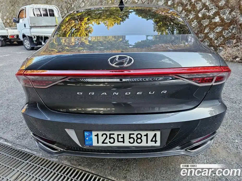 Hyundai Grandeur 2022 2.5 Автомат в Москве № 45236, фото 5