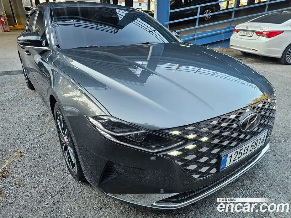 Hyundai Grandeur 2022 2.5 Автомат в Москве № 45236, фото 8