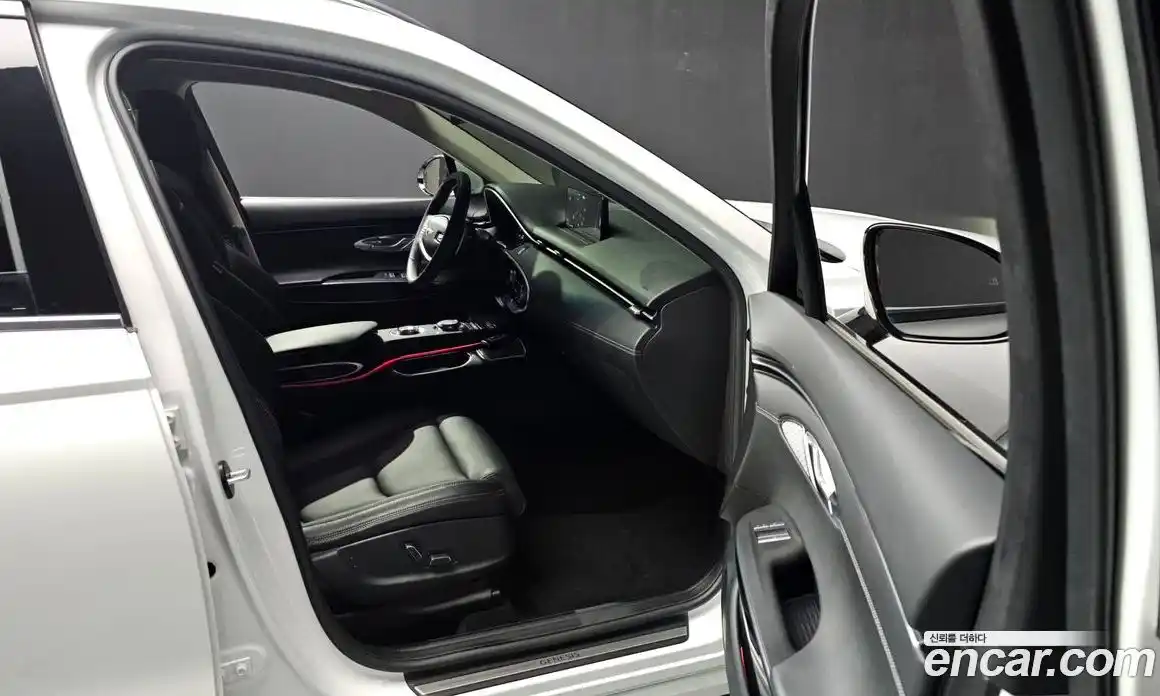 Genesis GV70 2024 2.5 Автомат в Москве № 452993, фото 11