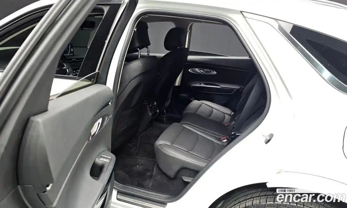 Genesis GV70 2024 2.5 Автомат в Москве № 452993, фото 12