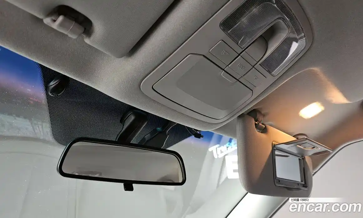 SsangYong TIBOLI 2017 1.6 Автомат в Москве № 454118, фото 16