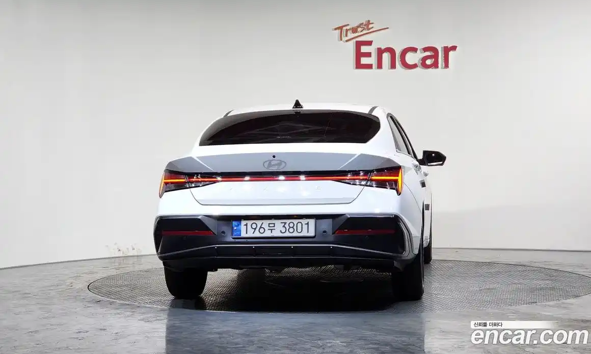 Hyundai Avante 2024 1.6 Автомат в Москве № 45462, фото 3