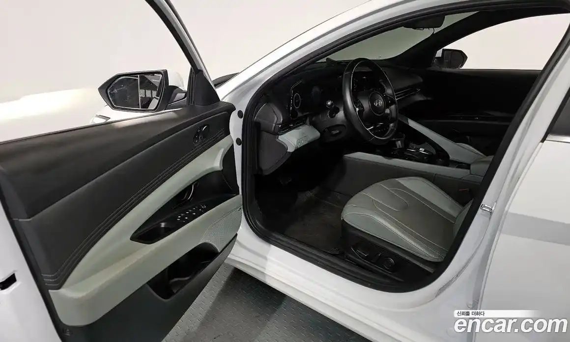 Hyundai Avante 2024 1.6 Автомат в Москве № 45462, фото 9