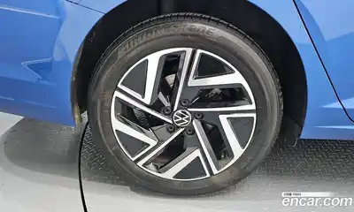 Volkswagen Jetta 2023 1.5 Автомат в Москве № 469533, миниатюра 5