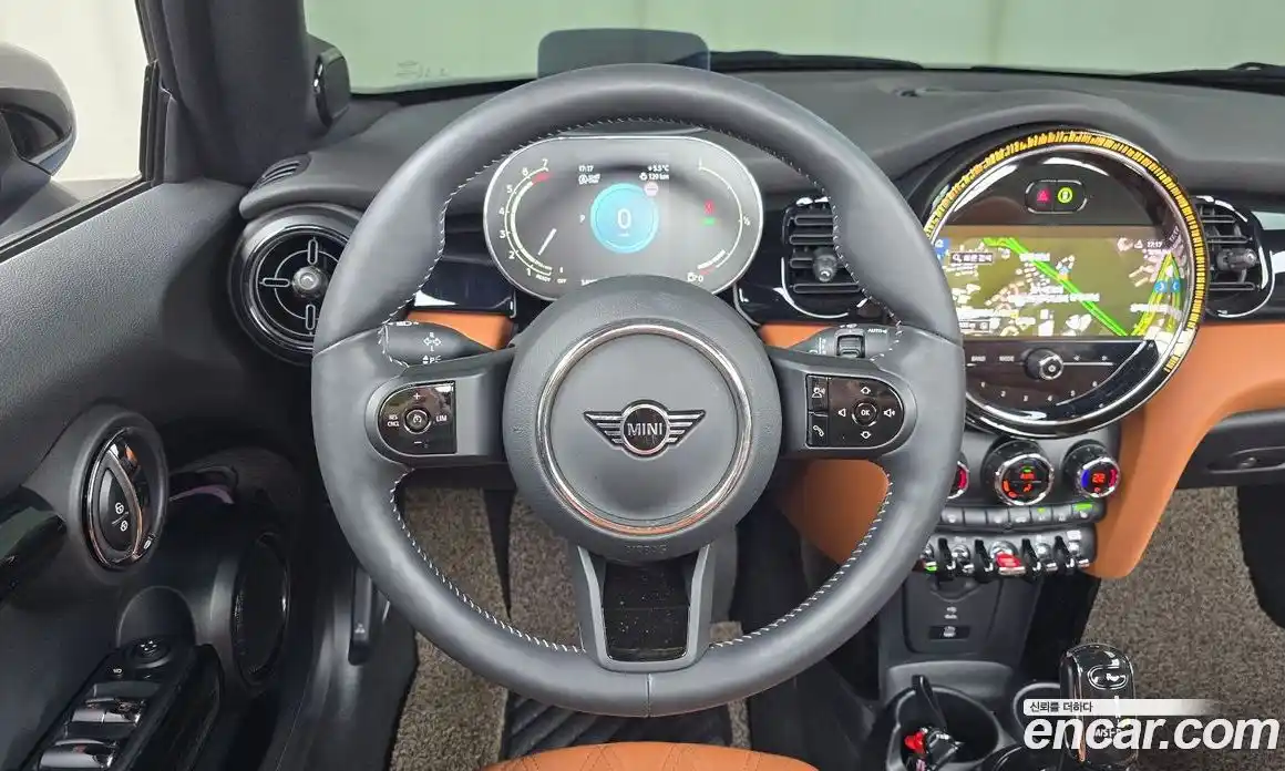 Mini Cooper Convertible 2024 2.0 Автомат в Москве № 471834, фото 13