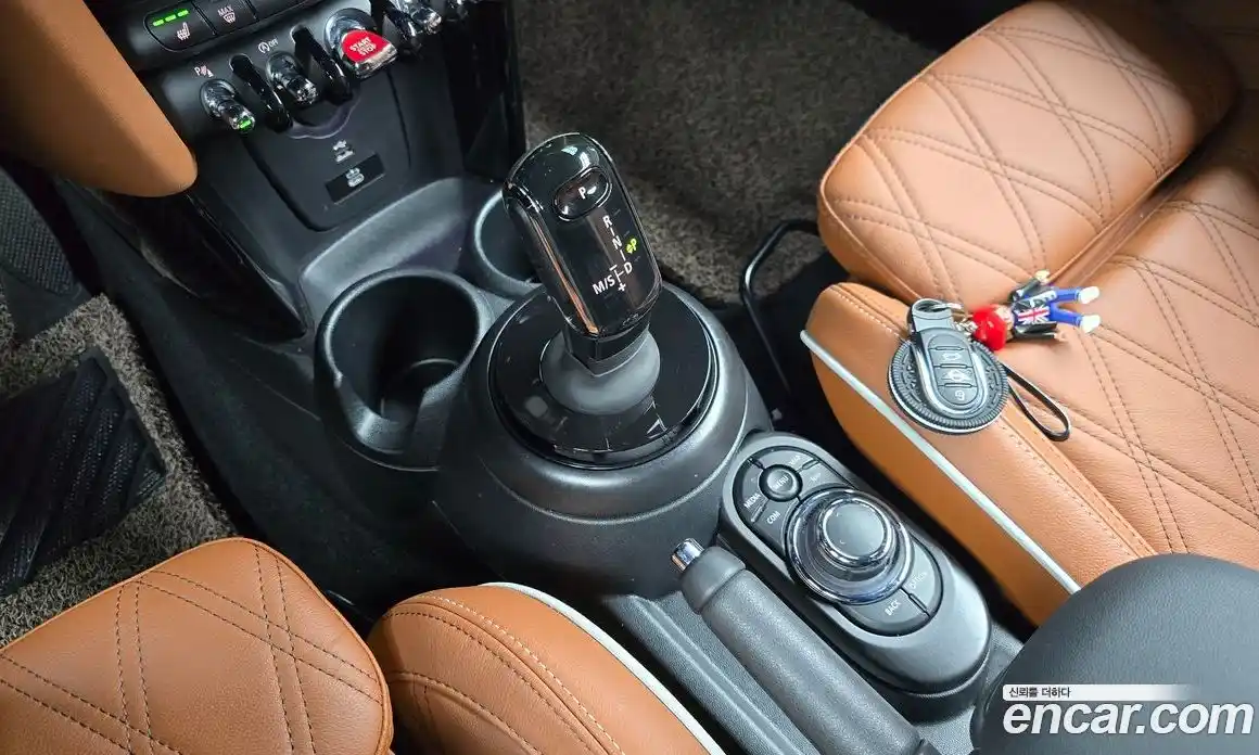 Mini Cooper Convertible 2024 2.0 Автомат в Москве № 471834, фото 9