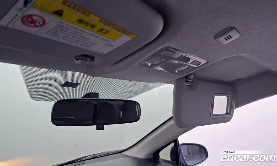 Toyota Prius 2018 1.5 Автомат в Москве № 472995, фото 19