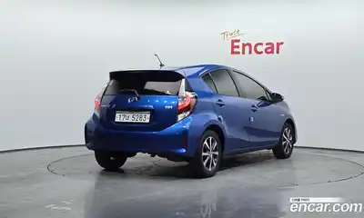 Toyota Prius 2018 1.5 Автомат в Москве № 472995, миниатюра 2