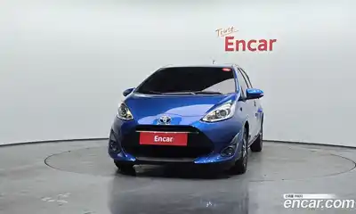 Toyota Prius 2018 1.5 Автомат в Москве № 472995, миниатюра 3