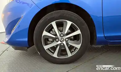 Toyota Prius 2018 1.5 Автомат в Москве № 472995, миниатюра 5