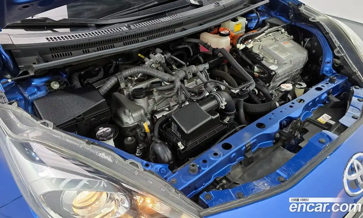 Toyota Prius 2018 1.5 Автомат в Москве № 472995, фото 6