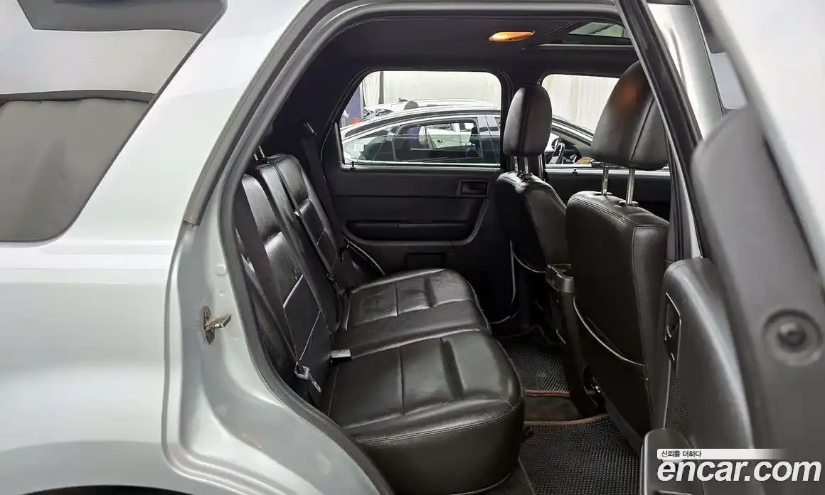 Ford Escape 2009 2.5 Автомат в Москве № 473802, фото 12