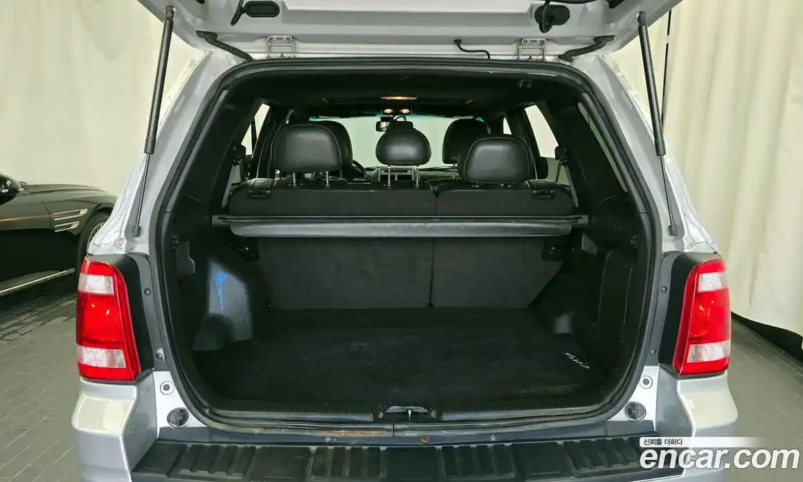 Ford Escape 2009 2.5 Автомат в Москве № 473802, фото 20