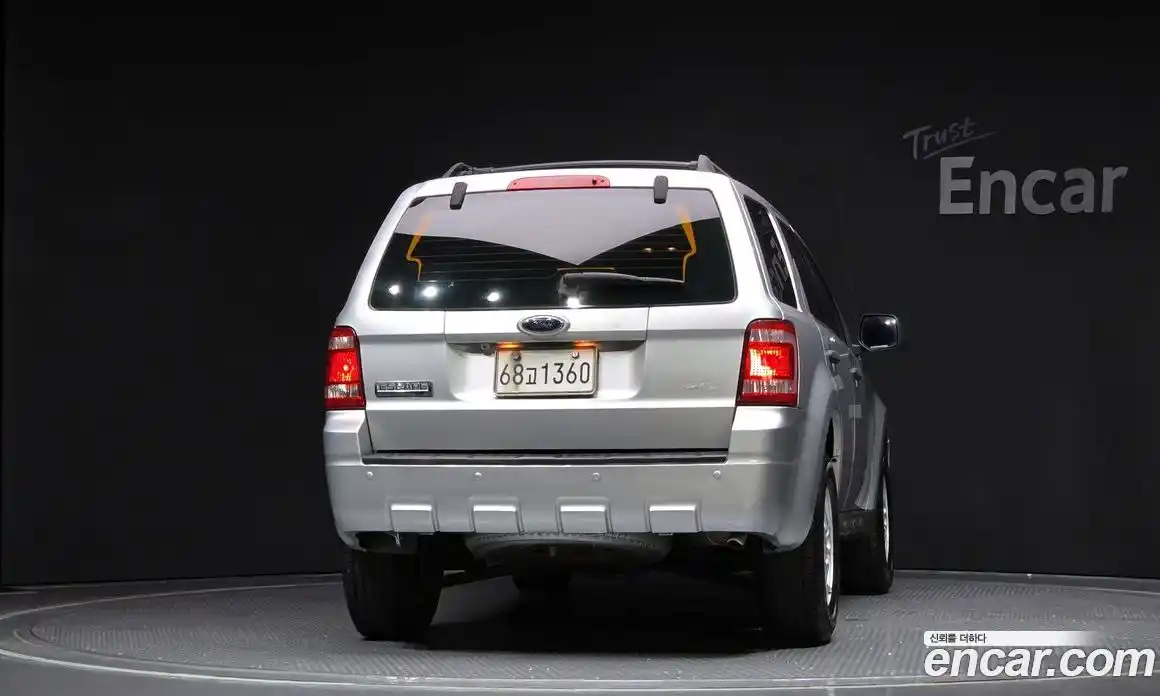 Ford Escape 2009 2.5 Автомат в Москве № 473802, фото 4