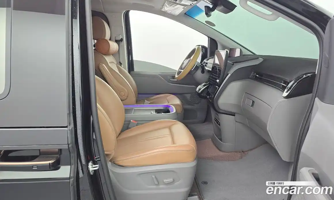 Hyundai Staria 2024 3.5 Автомат в Москве № 47511, фото 15