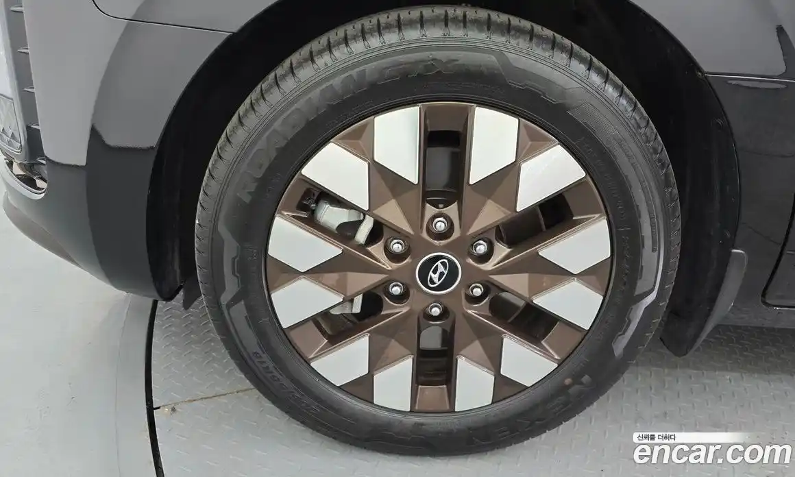 Hyundai Staria 2024 3.5 Автомат в Москве № 47511, фото 16