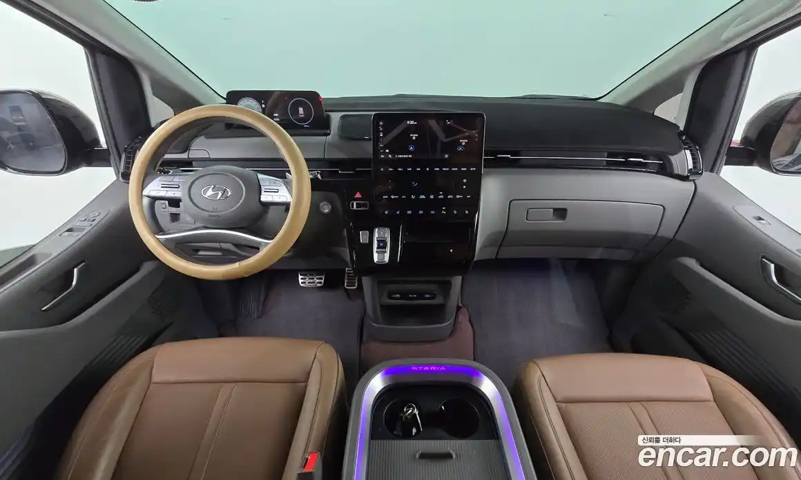 Hyundai Staria 2024 3.5 Автомат в Москве № 47511, фото 17