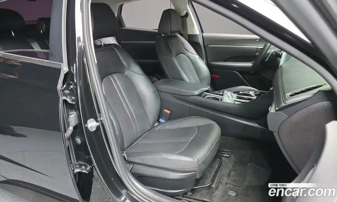 Hyundai Sonata 2020 2.0 Автомат в Москве № 48459, фото 12