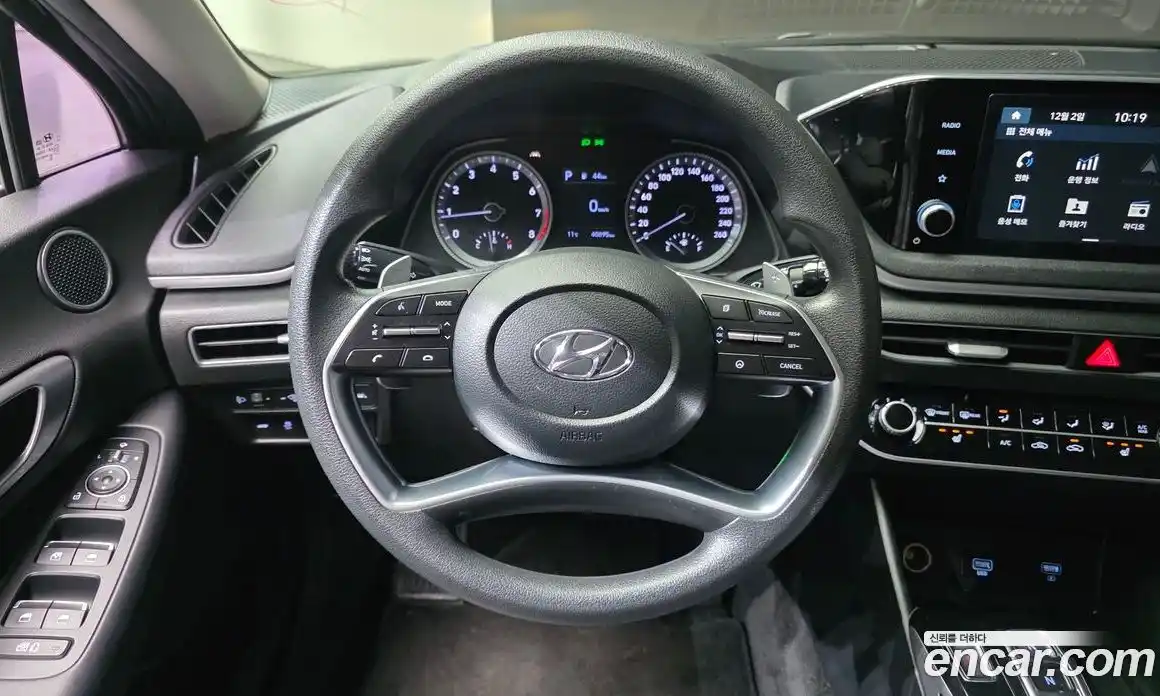 Hyundai Sonata 2020 2.0 Автомат в Москве № 48459, фото 13