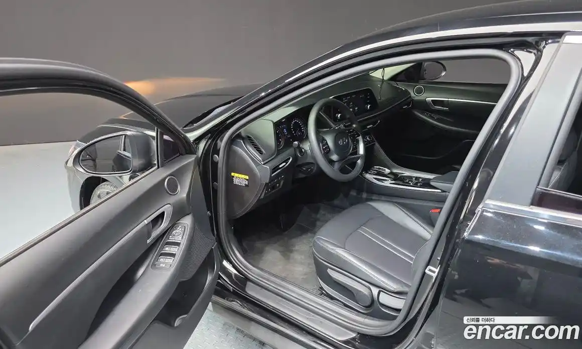 Hyundai Sonata 2020 2.0 Автомат в Москве № 48459, фото 10