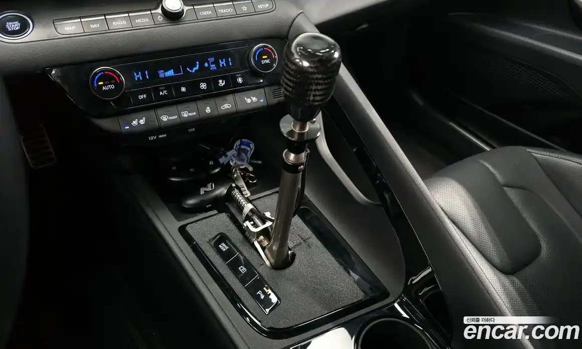 Hyundai Avante 2024 2.0 Механическая в Москве № 50159, фото 16