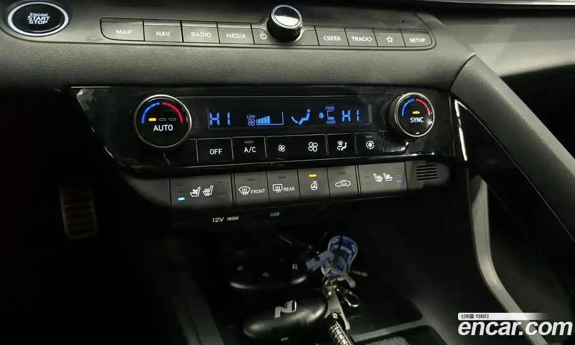 Hyundai Avante 2024 2.0 Механическая в Москве № 50159, фото 9