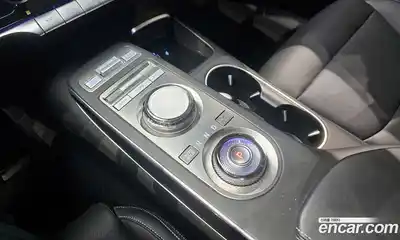 Genesis GV70 2023 2.5 Автомат в Москве № 56354, миниатюра 6