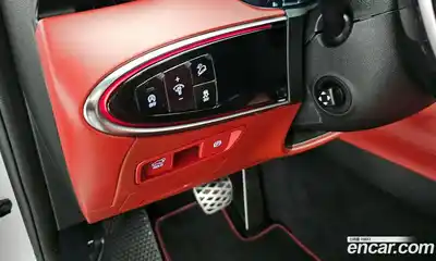 Genesis GV70 2022 2.5 Автомат в Москве № 57298, миниатюра 2