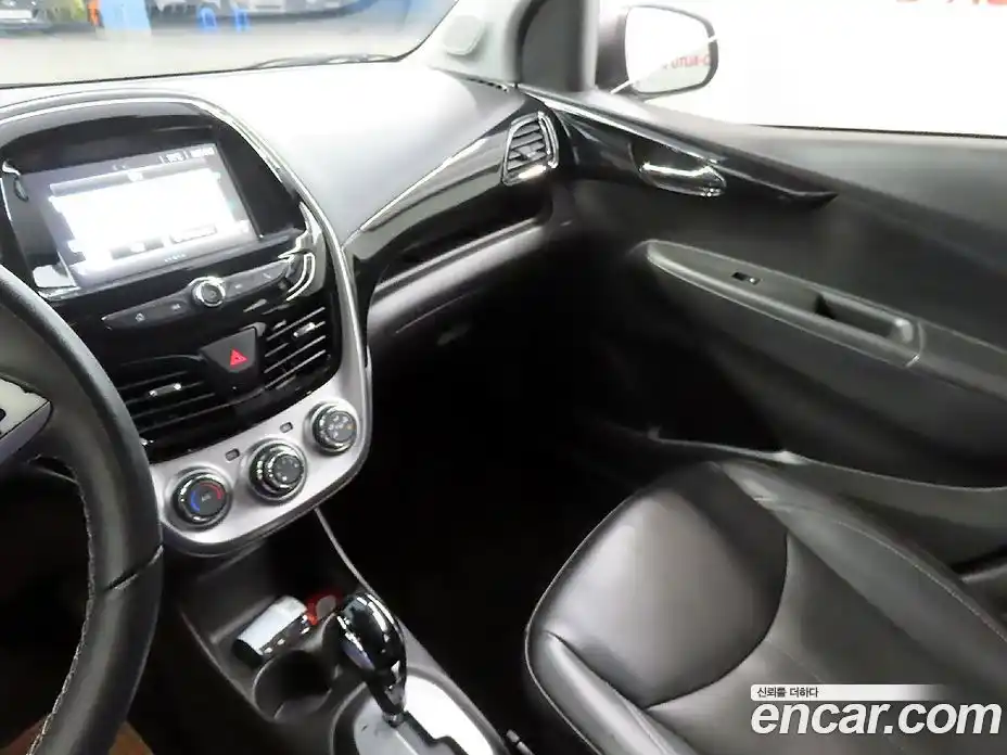 Chevrolet Spark 2016 1.0 Автомат в Москве № 68884, фото 13