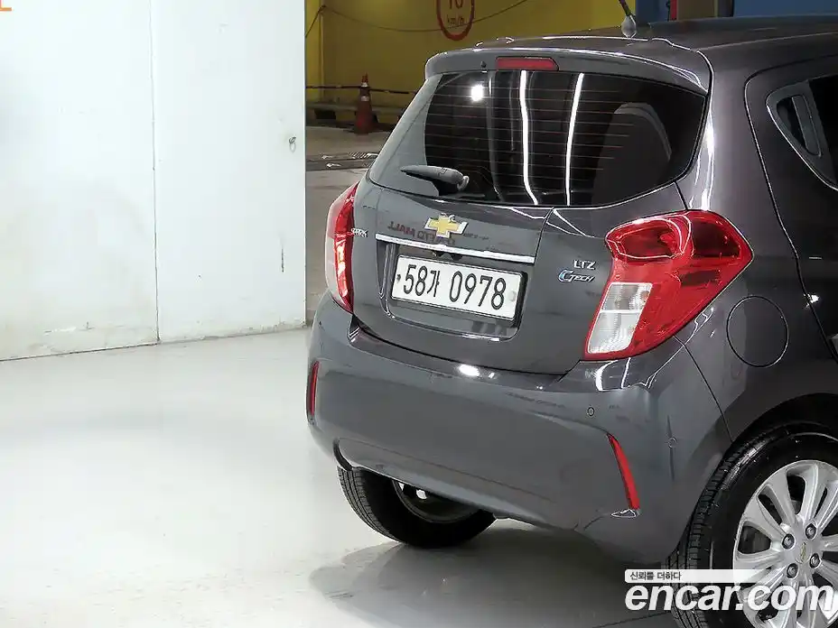 Chevrolet Spark 2016 1.0 Автомат в Москве № 68884, фото 18