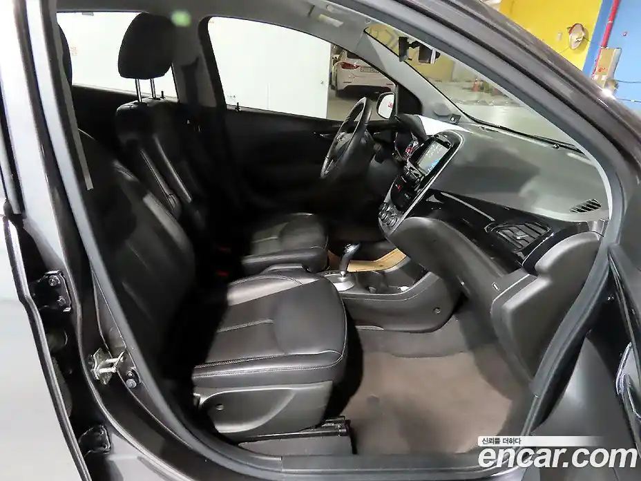 Chevrolet Spark 2016 1.0 Автомат в Москве № 68884, фото 10