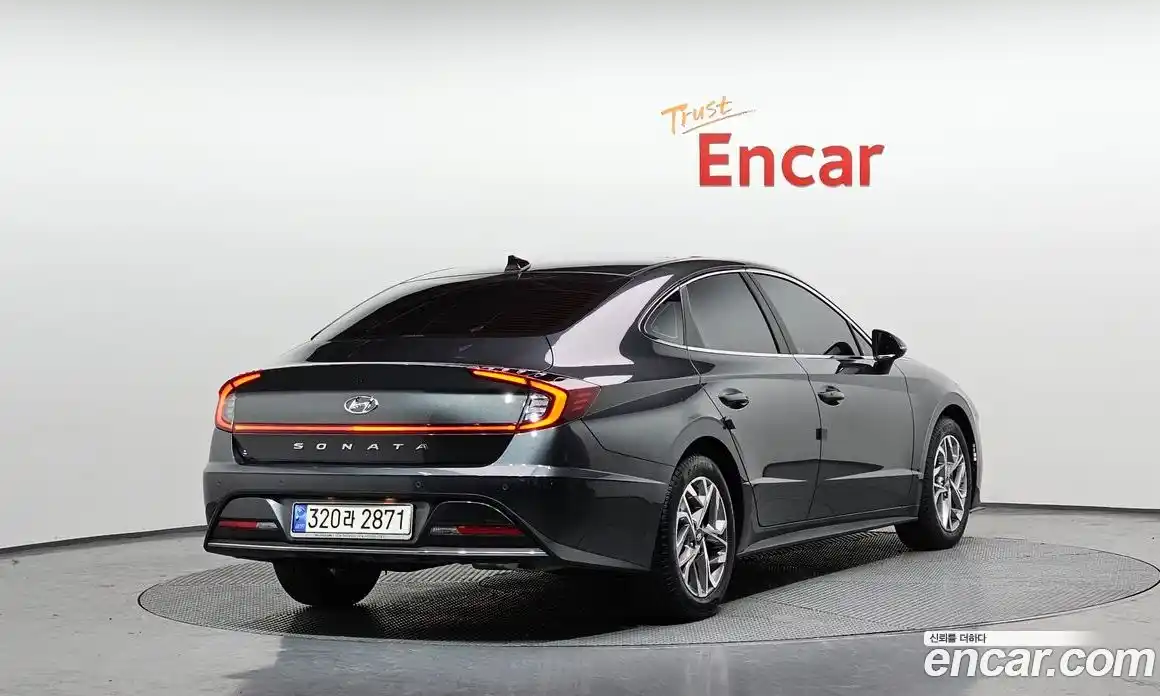 Hyundai Sonata 2021 2.0 Автомат в Москве № 6954, фото 13