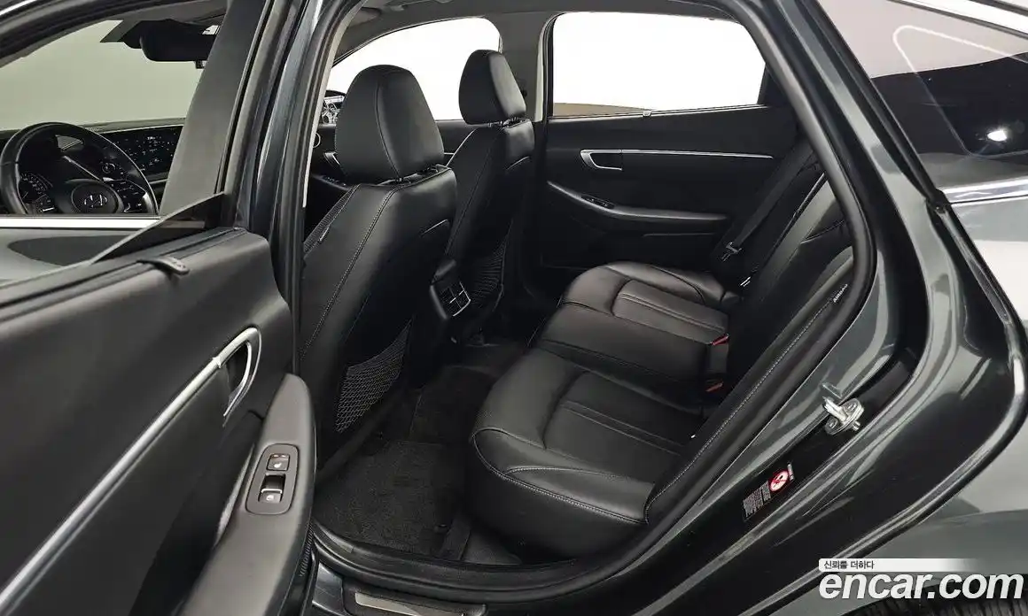 Hyundai Sonata 2021 2.0 Автомат в Москве № 6954, фото 9